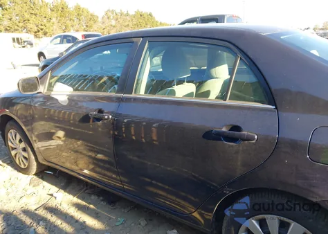 2013 Toyota Corolla Le z USA, uszkodzony, nr VIN 2T1BU4EE1DC967561